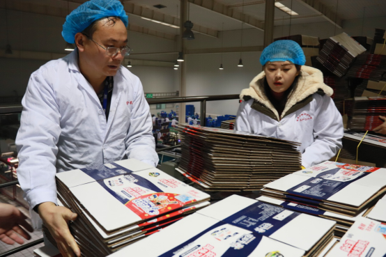 党员带头赴一线  助力春节保生产—2UP.IO（中国）别样“生产突击队”助力车间生产
