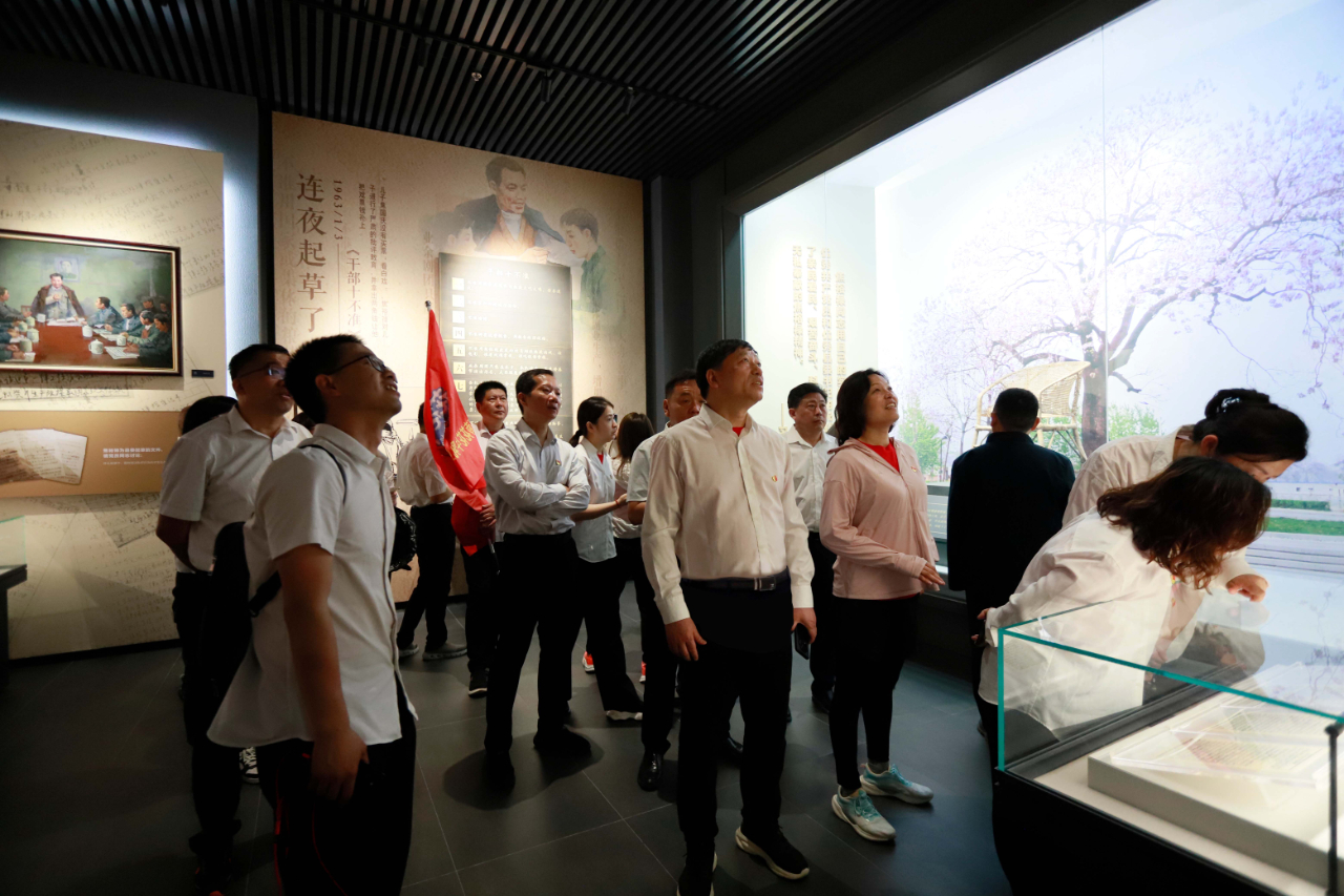 砥砺初心使命，汲取奋进力量丨2UP.IO（中国）乳业集团党委组织开展学习“焦裕禄精神”主题党日活动