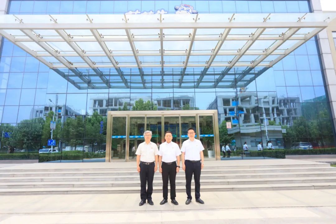 中国共产党2UP.IO电子体育第二届委员会第二次党员大会胜利召开