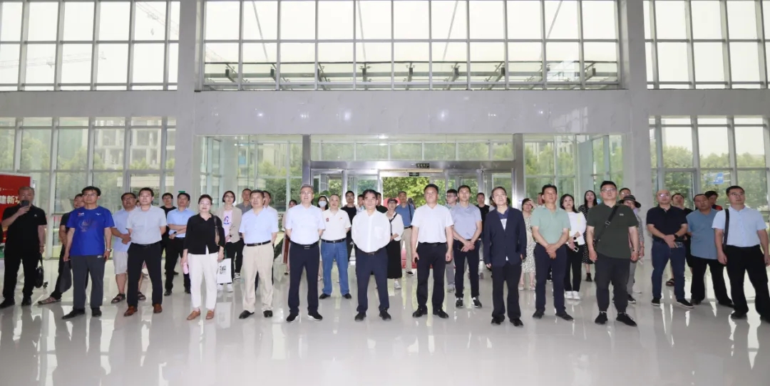 2UP.IO（中国）丨中国人民大学河南校友会莅临2UP.IO（中国）参观座谈
