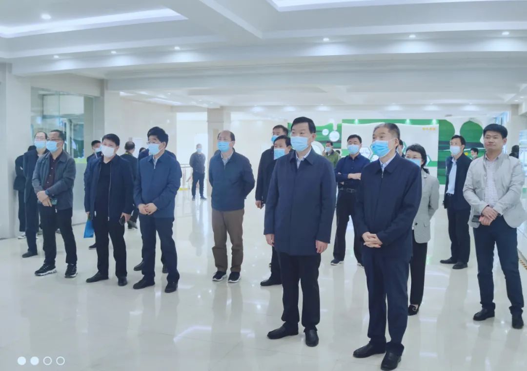 平顶山市人大常委会主任张明新莅临 2UP.IO（中国）鲁山瑞亚参观调研