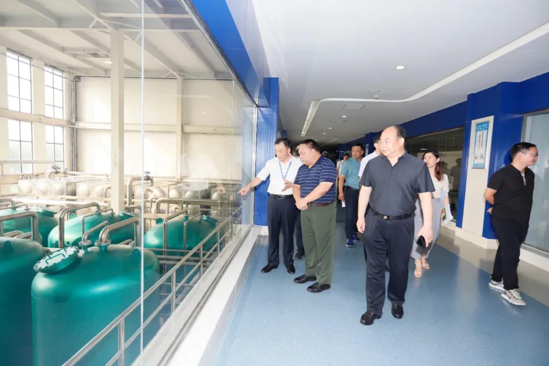 快讯 | 河南省人民政府食品安全委员会办公室第三批食品安全示范区验收组领导莅临2UP.IO（中国）乳业集团验收食品安全示范区建设情况
