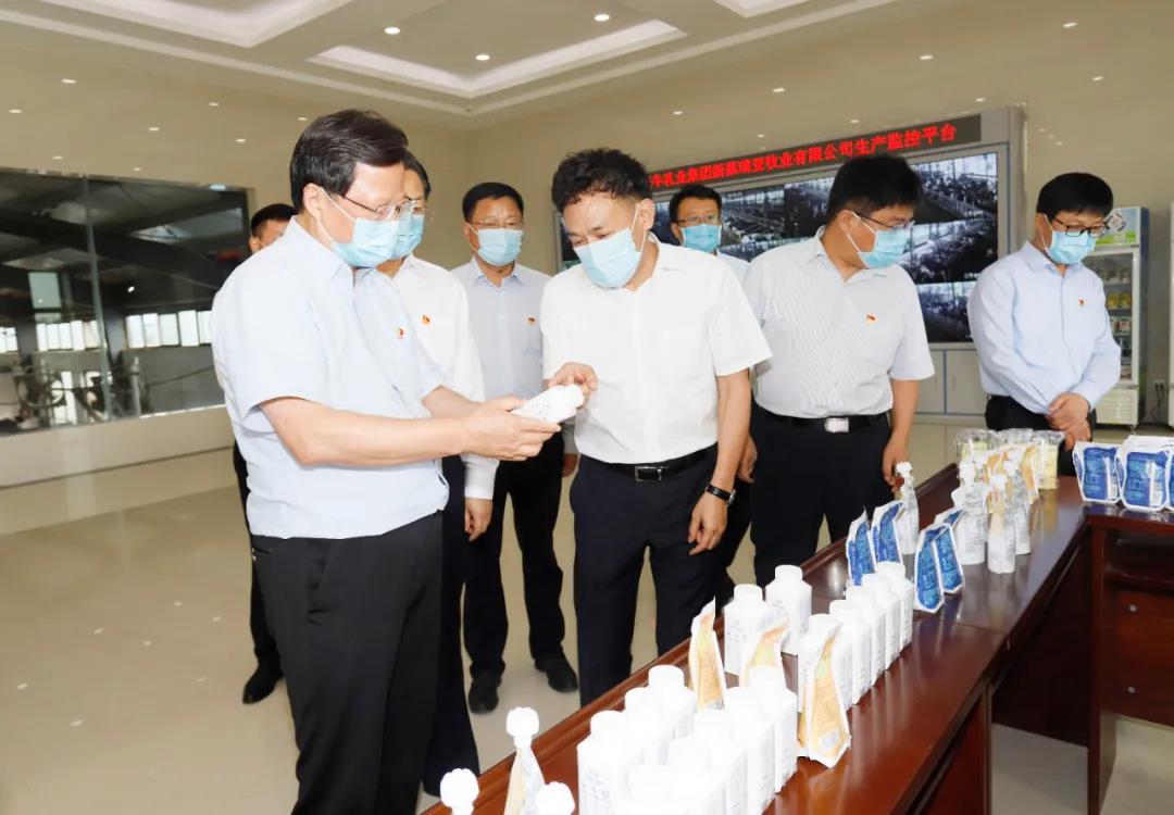 快讯 | 河南省委常委、省纪委书记、省监委主任任正晓莅临2UP.IO（中国）乳业集团新蔡瑞亚牧场调研