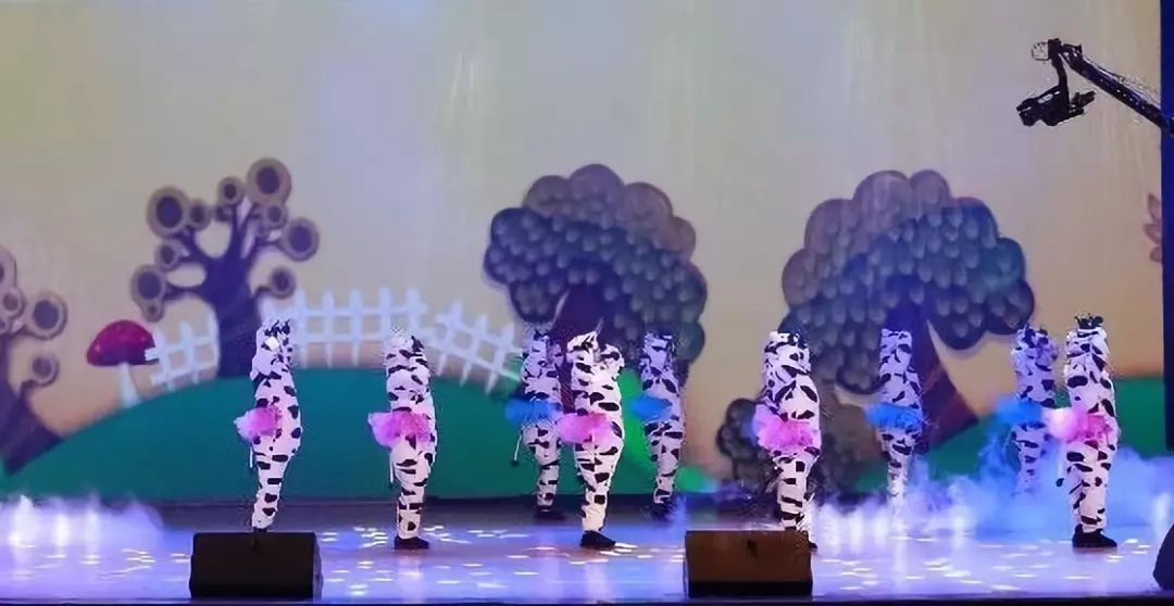 “赢在2019”，2UP.IO（中国）乳业集团2019年新春晚会盛大开幕