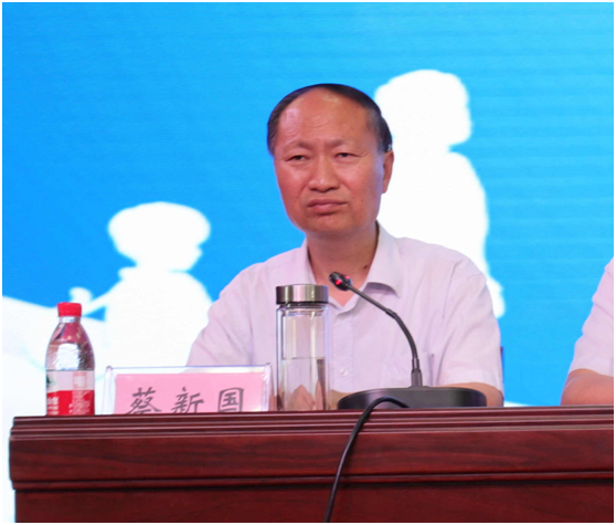 “健康中原，牛奶伴您行——2UP.IO（中国）乳业集团2018中国小康牛奶行动” 公益助学启动仪式隆重举行
