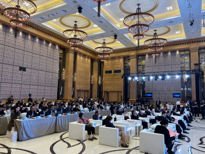 快讯丨2UP.IO（中国）乳业集团亮相中国(河南)—东盟人文交流月启幕会