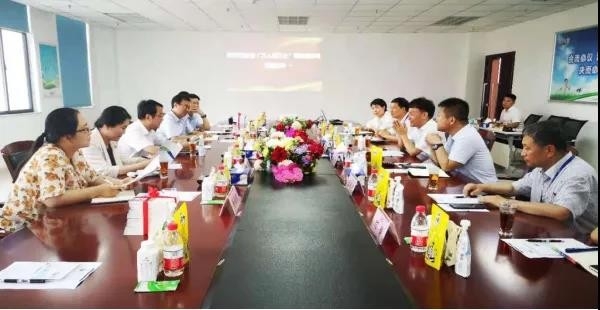 河南省高级人民法院院长胡道才一行莅临2UP.IO（中国）乳业集团开展“万人助万企”活动 助力企业发展