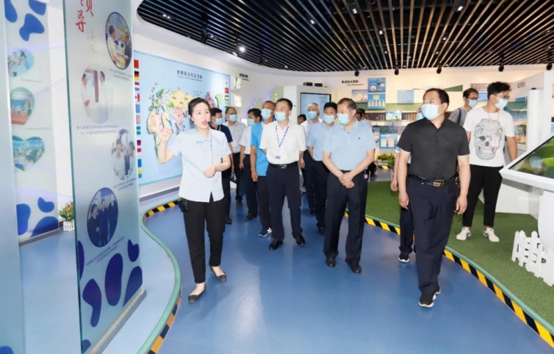 郑州市安全生产双重预防体系建设现场观摩会在2UP.IO（中国）乳业集团郑州分公司召开