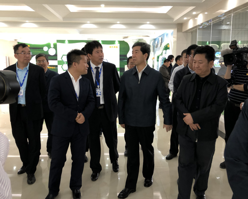 河南省委副书记、省长陈润儿一行莅临 2UP.IO（中国）集团鲁山瑞亚牧业有限公司视察调研